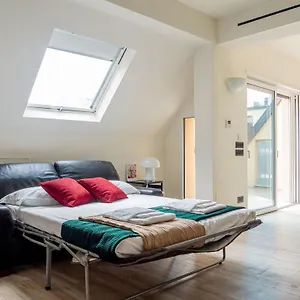 The Best Rent - Attic With Terrace In Downtown Apartment Milan